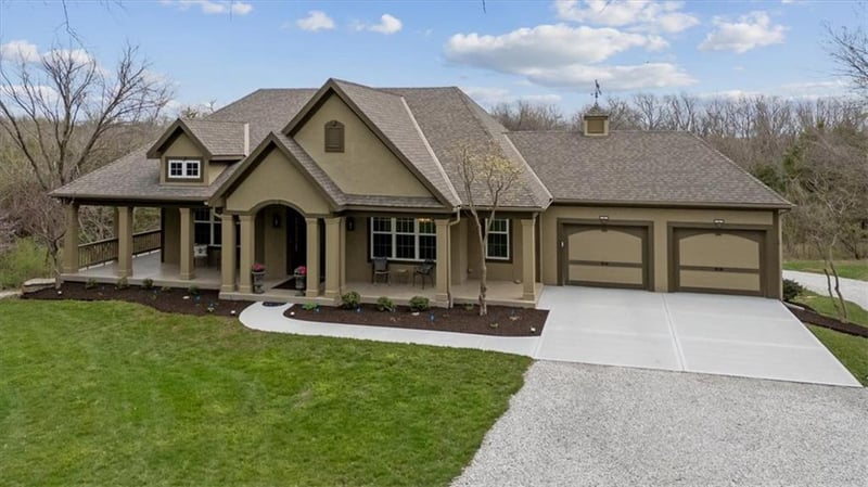 9885 Edgerton Rd, De Soto, KS 66018