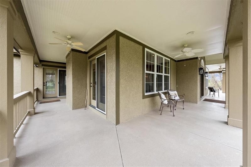 9885 Edgerton Rd, De Soto, KS 66018
