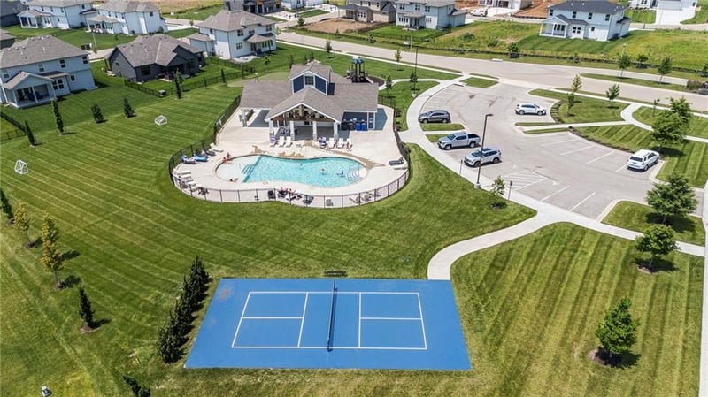 16951 Illusion St, Olathe, KS 66062