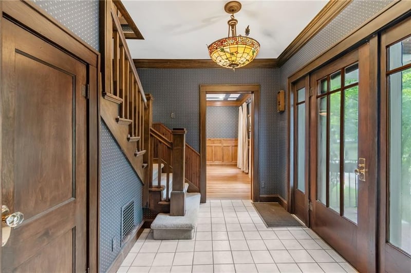 201 1st St, Carrollton, MO 64633