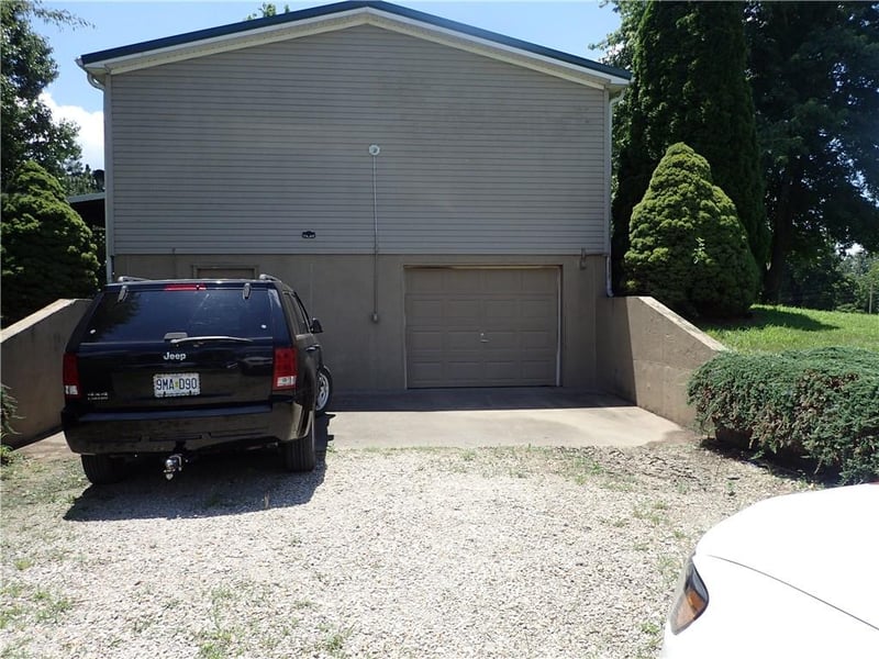 1459 County Road 1001 Rd, Butler, MO 64730