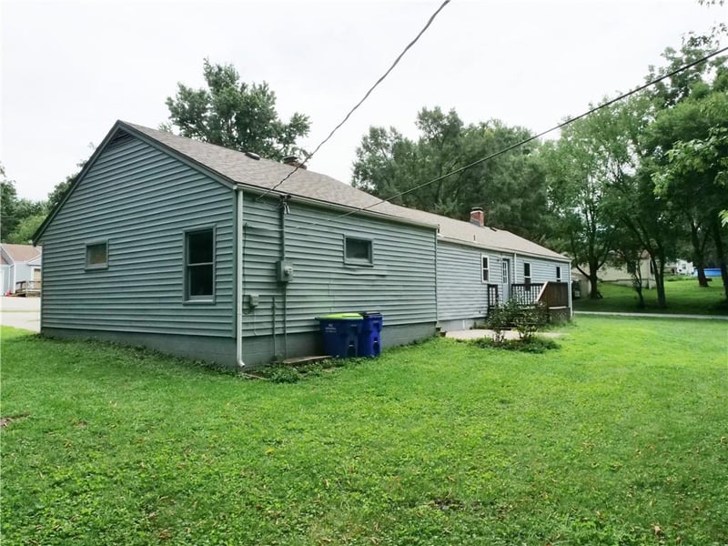 5432 Ralston Ave, Raytown, MO 64133