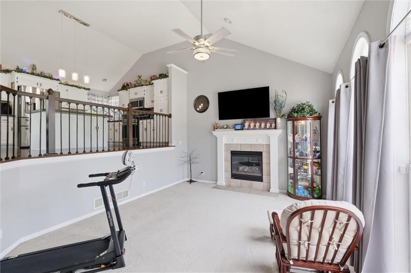 903 Silver Lake Cir, Raymore, MO 64083