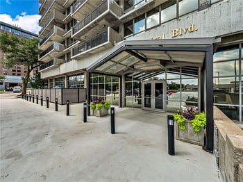 600 E Admiral Blvd #602, Kansas City, MO 64106