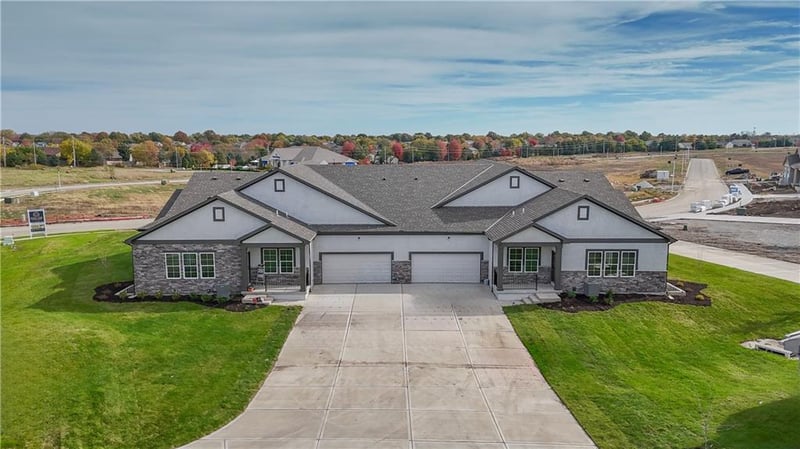145 Diane Dr, Olathe, KS 66061