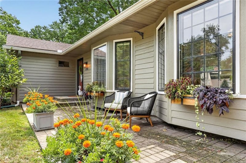 5701 84th Ter, Overland Park, KS 66207