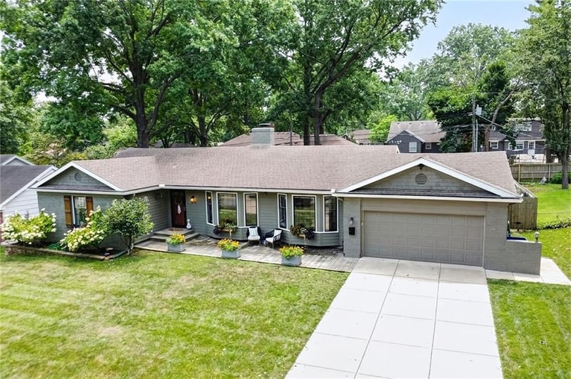 5701 84th Ter, Overland Park, KS 66207