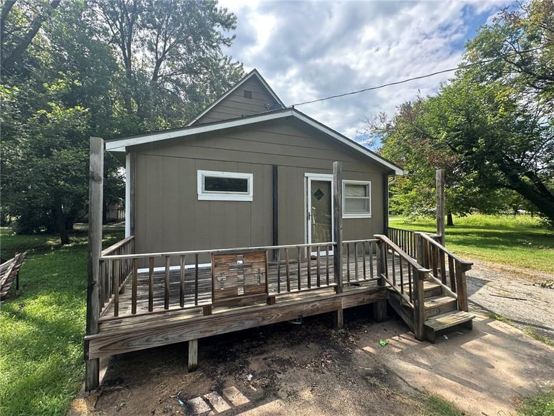 1408 3rd St, Neodesha, KS 66757
