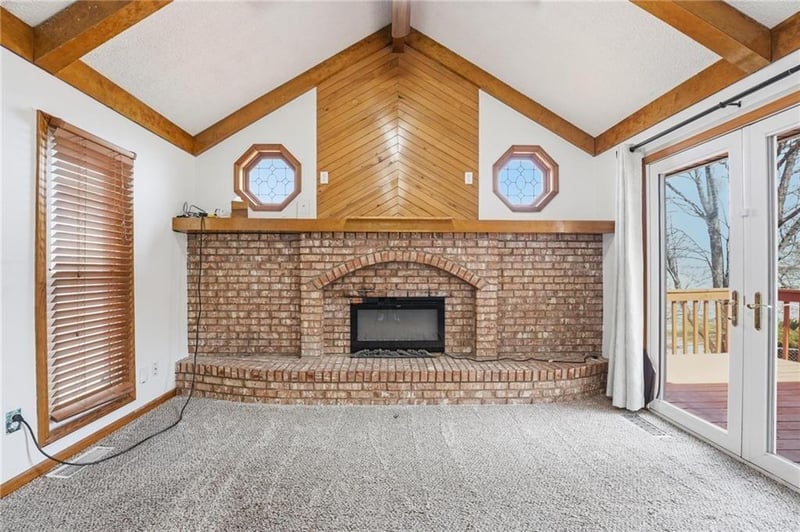 518 65th Ter, Kansas City, MO 64118