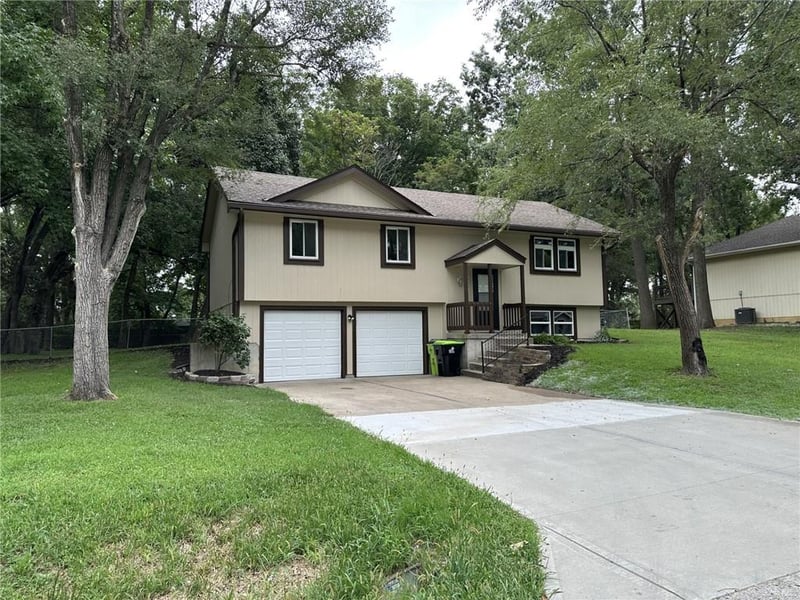 16009 Ann Ave, Belton, MO 64012