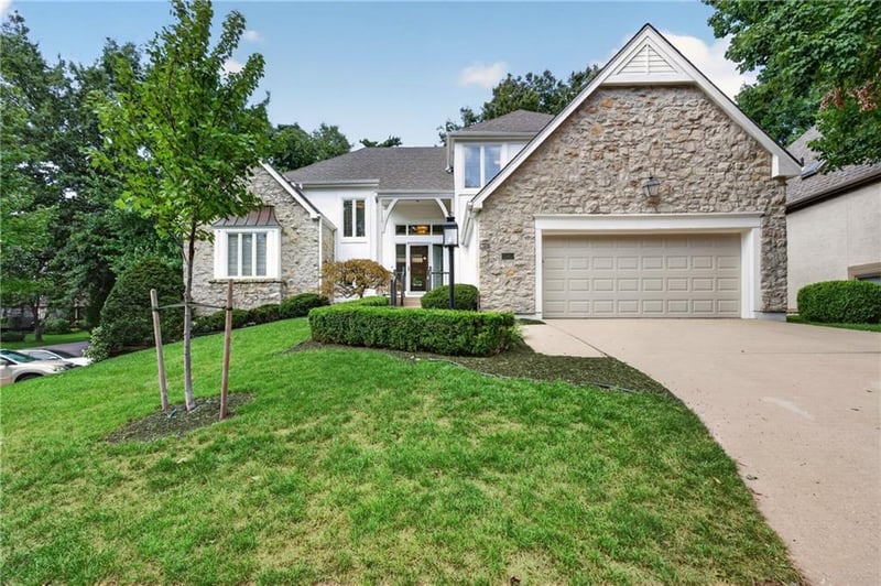 4516 125th St, Leawood, KS 66209