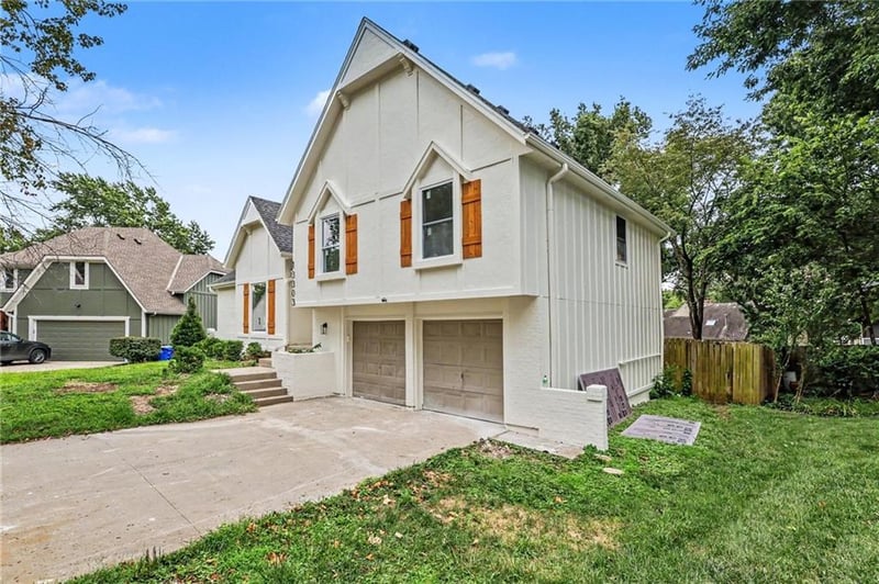 13303 105th St, Lenexa, KS 66215