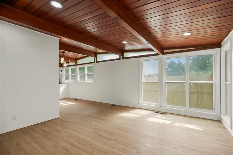 11120 35th Ter, Independence, MO 64052