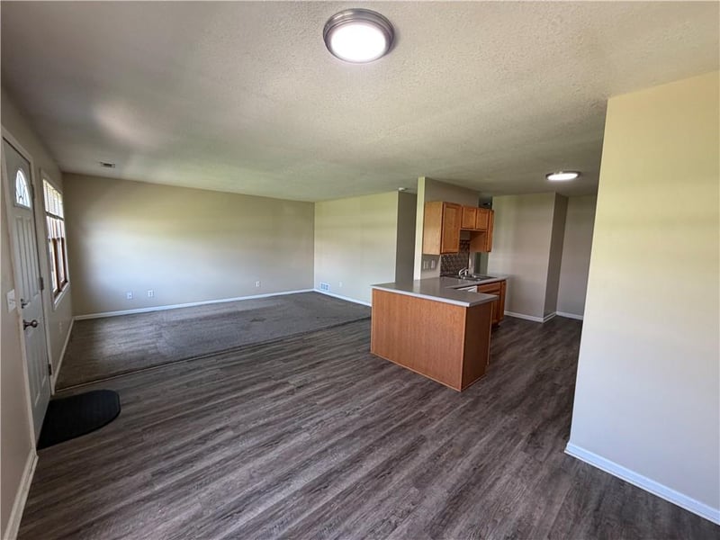 12041206 Vermont St, Elwood, KS 66024