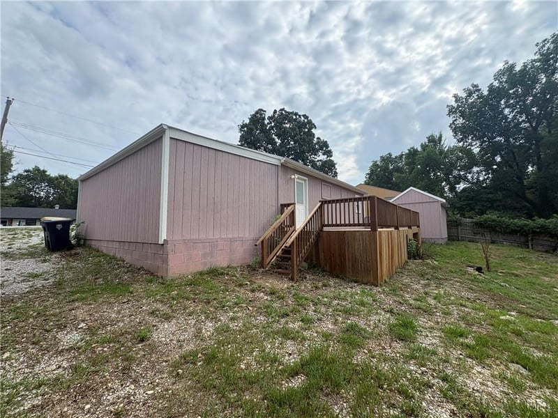 9122 Askew Ave, Kansas City, MO 64132