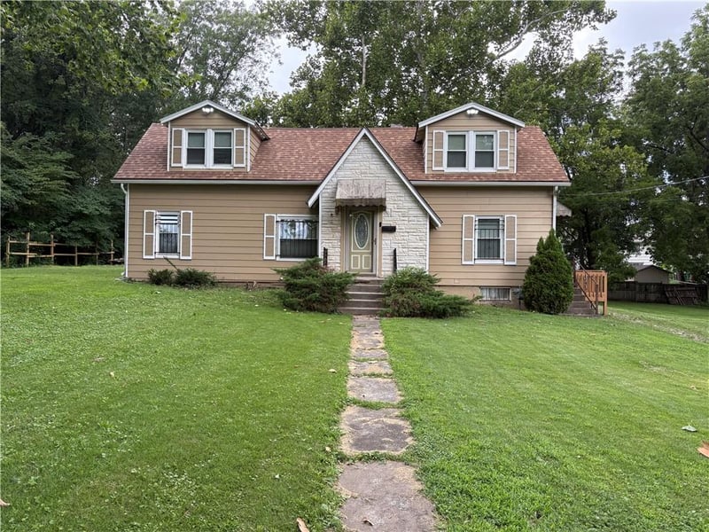 2200 37th St, Kansas City, KS 66104
