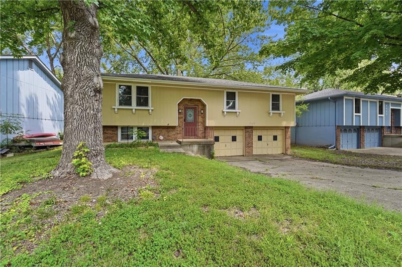 6493 Delta Ave, Kansas City, MO 64151