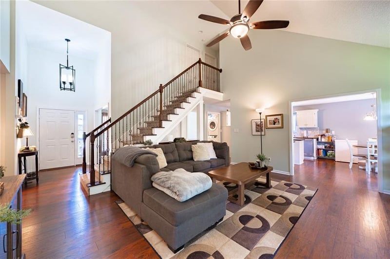 1517 Duncan Dr, Liberty, MO 64068