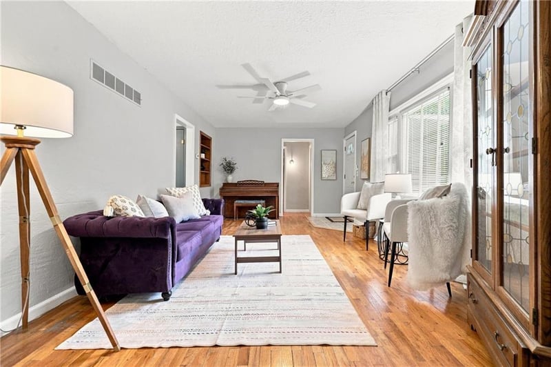 1007 Logan Ave, Independence, MO 64050