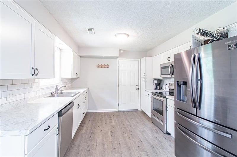 310 Renee Ln, Garden City, MO 64747