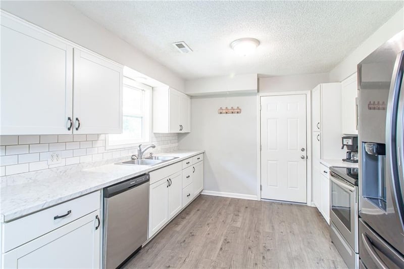 310 Renee Ln, Garden City, MO 64747