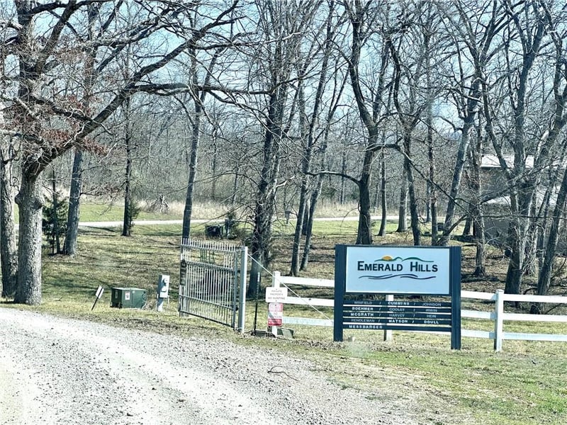 Lot 5a-6 Emerald Hills Dr, Edwards, MO 65326