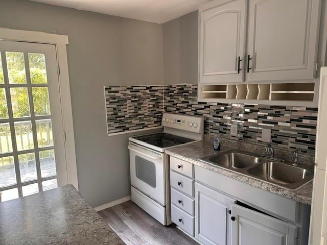 11219 E 24th St, Independence, MO 64052