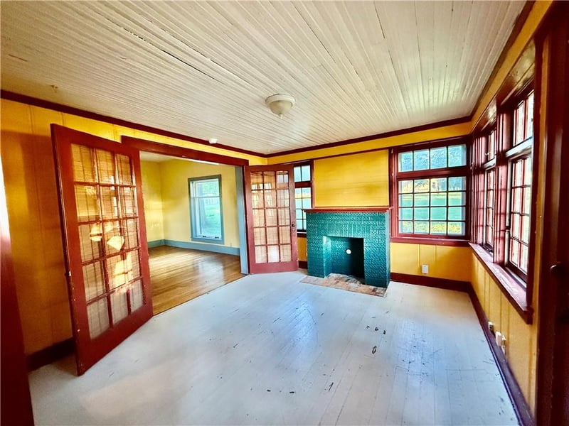 707 Liberty St, Oskaloosa, KS 66066