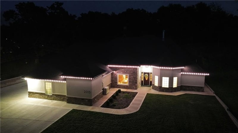 2015 Lees Summit Rd, Independence, MO 64050