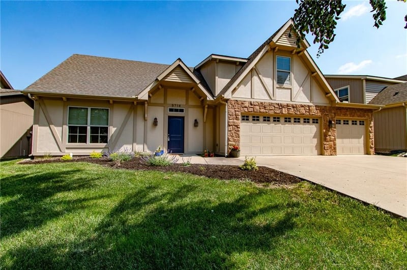 5714 Silverstone Dr, Lawrence, KS 66049