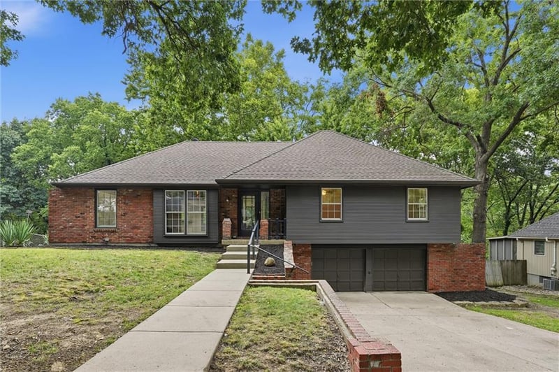 4606 83rd St, Kansas City, MO 64151