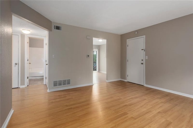 2621 155th Ter, Basehor, KS 66007