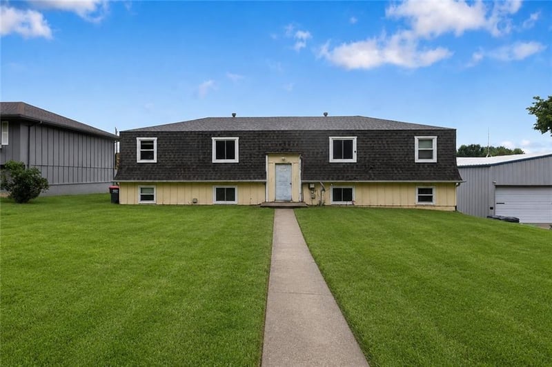 2621 155th Ter, Basehor, KS 66007