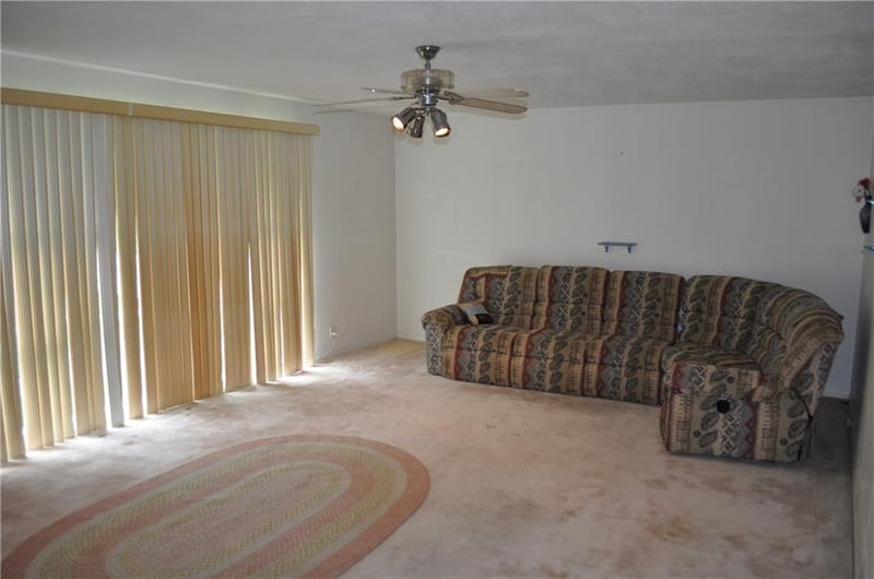 7515 Lake Rd, Platte Woods, MO 64151