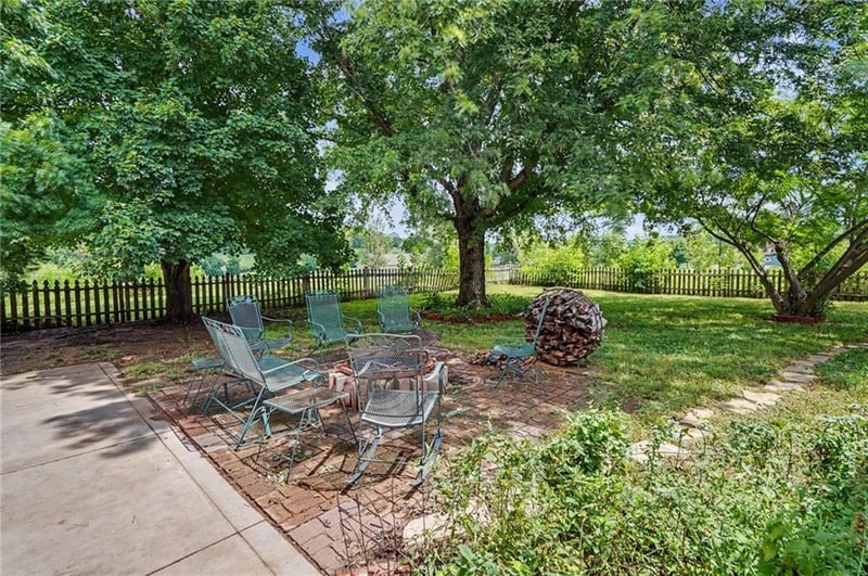 18329 Northwind Dr, Lawrence, KS 66044