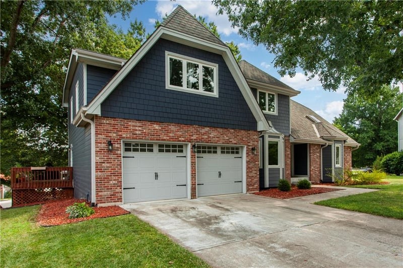 4401 Hoit Dr, Lee's Summit, MO 64064