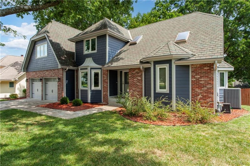 4401 Hoit Dr, Lee's Summit, MO 64064