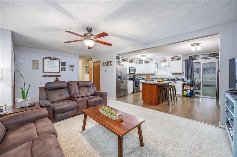 13 Century Pw, Neodesha, KS 66757