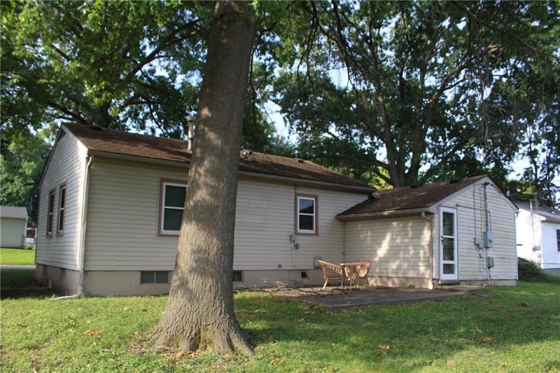 1510 Hope St, Leavenworth, KS 66048