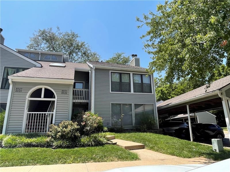 8929 106 Ter, Overland Park, KS 66212