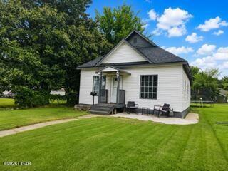 210 23rd St, Pittsburg, KS 66762