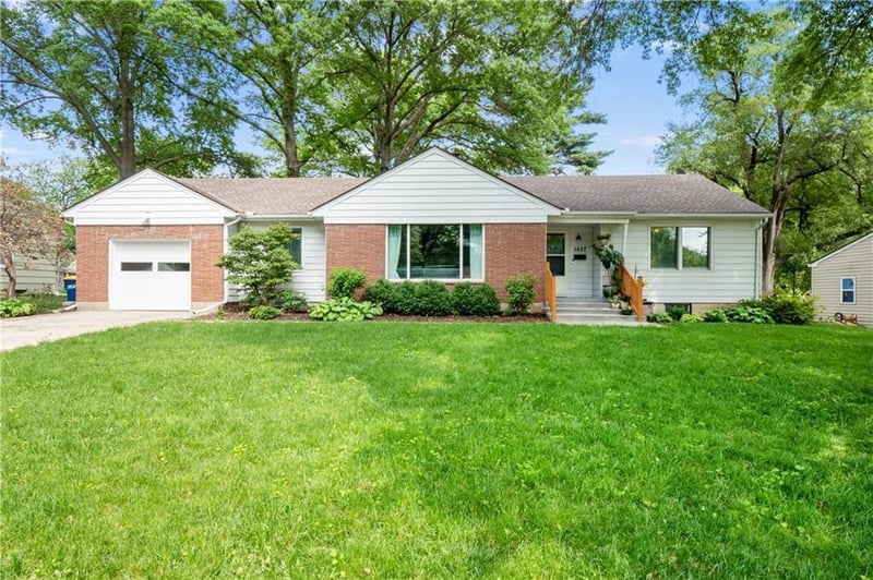 5627 Russell St, Mission, KS 66202