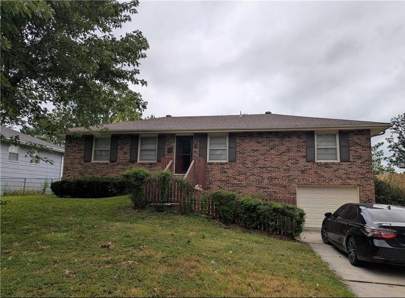 207 Augustus St, Excelsior Springs, MO 64024