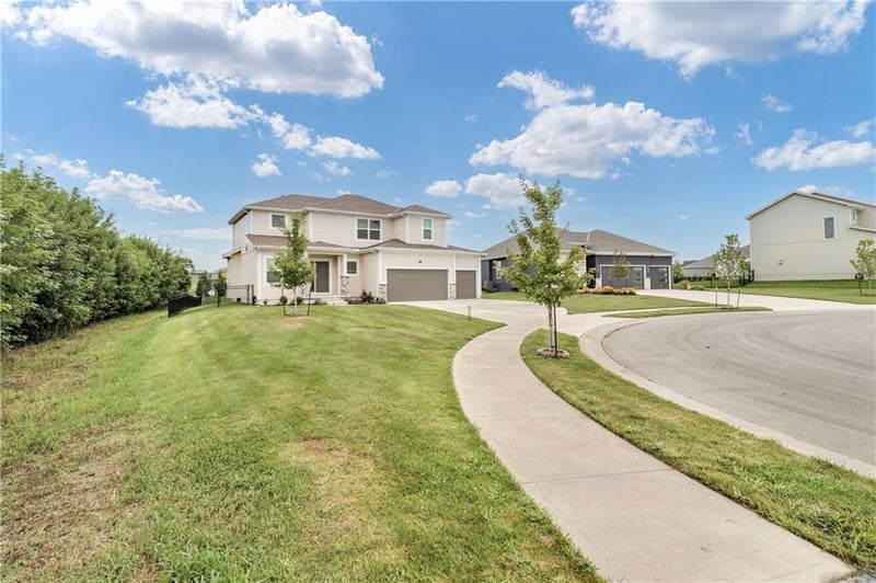 24840 178th Ct, Gardner, KS 66030