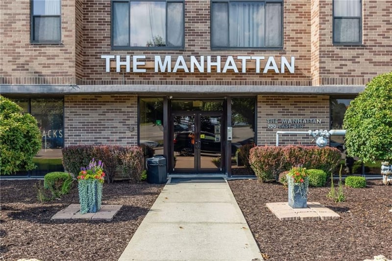 700 8th St #5B, Kansas City, MO 64106