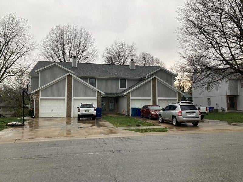 3508 Independence Ave, Lee's Summit, MO 64064