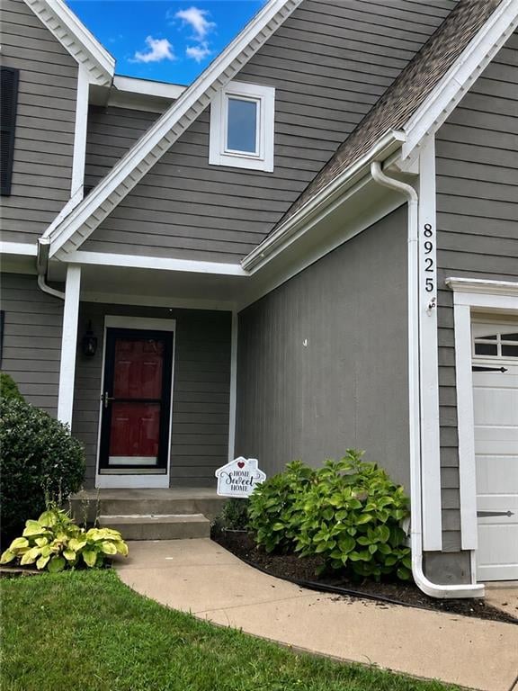 8925 132nd Ter, Overland Park, KS 66213