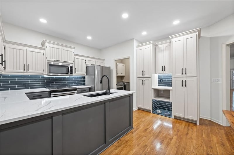 7892 157th Ter, Overland Park, KS 66223