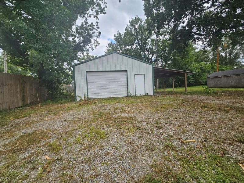 705 Magnolia St, Cherokee, KS 66724