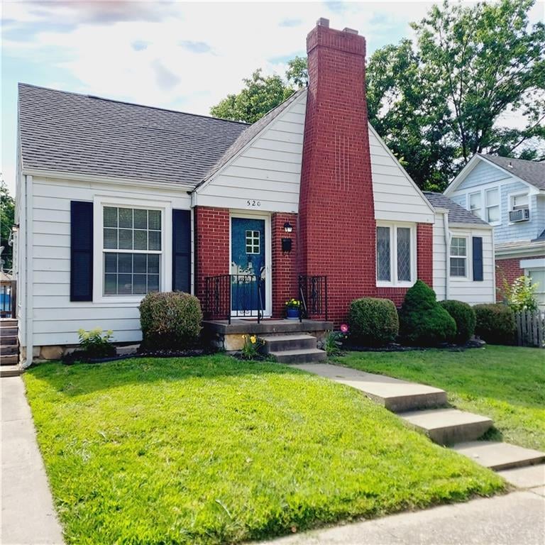 520 Pleasant St, Independence, MO 64050